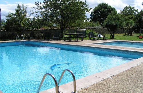 Duil-sur-le-Mignon Casa | Hercules Les Constellations for up to 7 people and a baby
