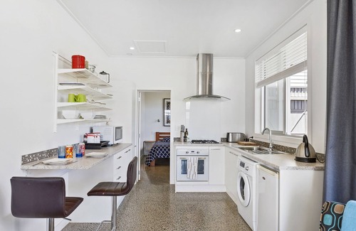 Opito Bay Casa | Here Comes Summer - Opito Bay Holiday Home
