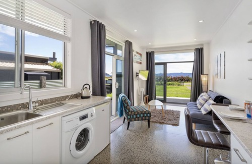 Opito Bay Casa | Here Comes Summer - Opito Bay Holiday Home
