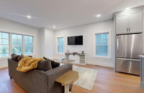 Mashpee Casa | Heritage Escape