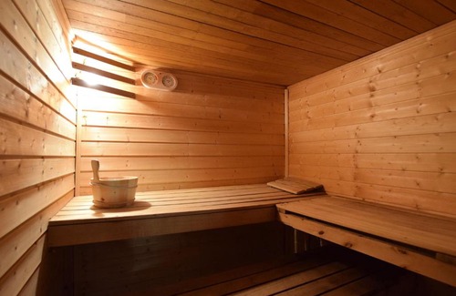 Lavacherie Casa | Heritage Farmhouse in Lavacherie with Jacuzzi