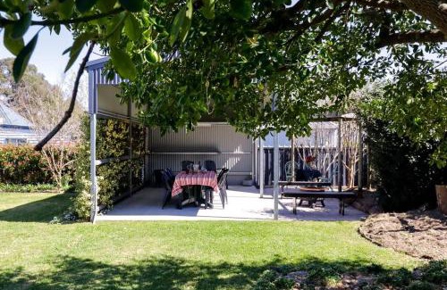 Tenterfield Casa | Heritage Home with BBQ & Outdoor Fire Pit