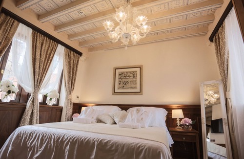 Old Town Hotel | Heritage Hotel Cardo