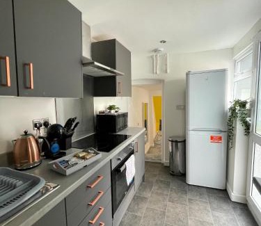 Ebbw Vale Casa | Heritage House By MGroupSA - Free Parking