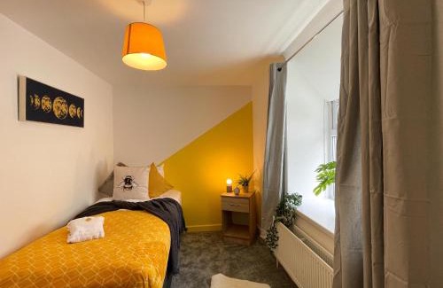 Ebbw Vale Casa | Heritage House By MGroupSA - Free Parking