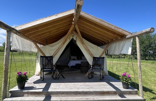 Bozeman Cabina | HERITAGE RANCH 'COWBOY' GLAMPING TENT" (1)
