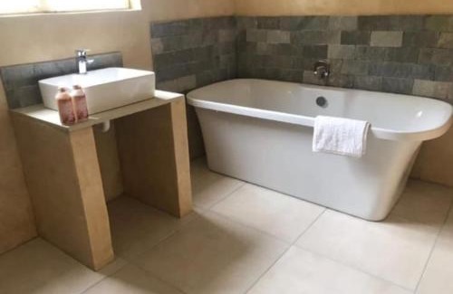 Voelklip Casa | Hermanus 13 on 2nd Guest Rooms