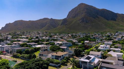 Voelklip Apartamento | Hermanus Family Getaway - Near The Beach