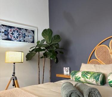 Kareeberg Apartamento | Hermanus Waterfront Boho Studio Apartment, Whale Coast Hideaway