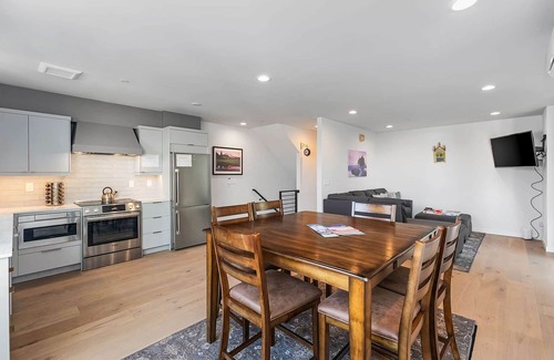 East Queen Anne Apartamento | Hermione's Time-Turner Sweet Suite
