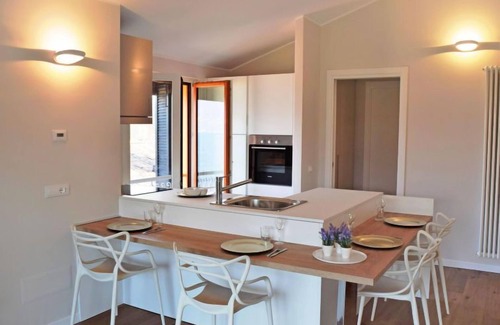 Porto Valtravaglia Apartamento | Hermitage by Interhome