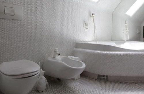 Dahn Casa | Hermitage-Dahn Modern retreat