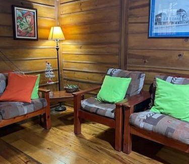 San Isidro de El General Casa | Hermosa Cabaña equipada, en medio de zonas verdes