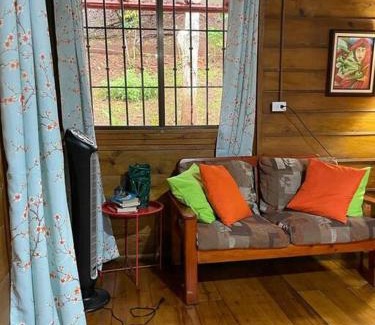 San Isidro de El General Casa | Hermosa Cabaña equipada, en medio de zonas verdes