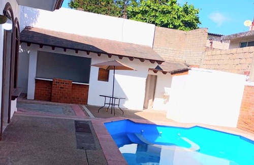 Puerto Vallarta Casa | Casa, cómoda y fresca, con alberca y terraza privada, a/c, ventiladores de techo