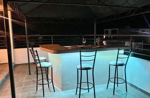Tequesquitengo Casa | Hermosa casa con alberca y vista al lago