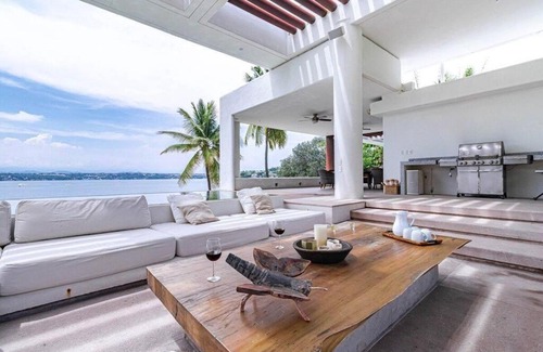 Tequesquitengo Casa | Hermosa casa junto al lago con infinity pool & jacuzzi