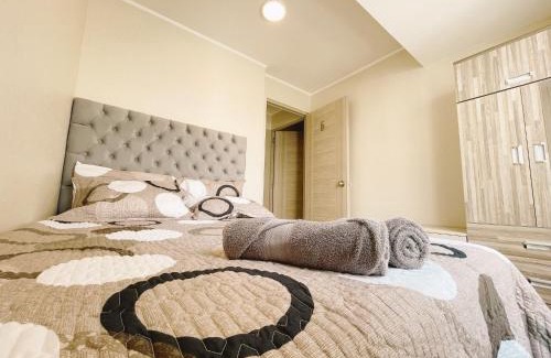 Tejada Alta Casa | Hermosa habitación privada en edificio de estreno frente al metro