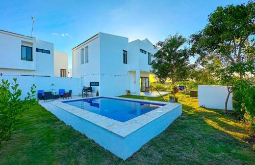 Bavaro Villa | Hermosa villa de tres habitaciones con piscina
