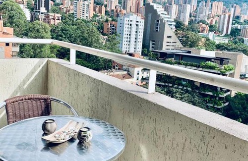 Lalinde Apartamento | Hermosa Vista a la ciudad en Poblado Provenza