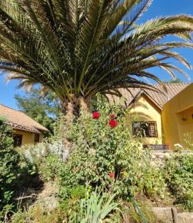 Bajos de Lircay Casa | Hermosa y espaciosa casa de campo con vistas a la montaña