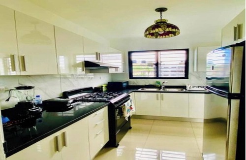 Ensanche Isabelita Apartamento | Hermoso Apartamento de tres habitaciones