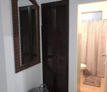 Cangrejo Arriba Apartamento | Hermoso Apartamento frente Aeropuerto de Isla Verde