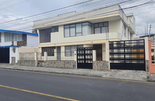 Latacunga Apartamento | Hermoso Departamento con todas las comodidades.
