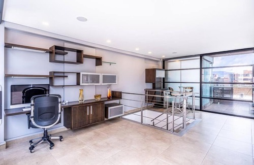 La Florida Apartamento | Hermoso penthouse dúplex con vista a Medellín