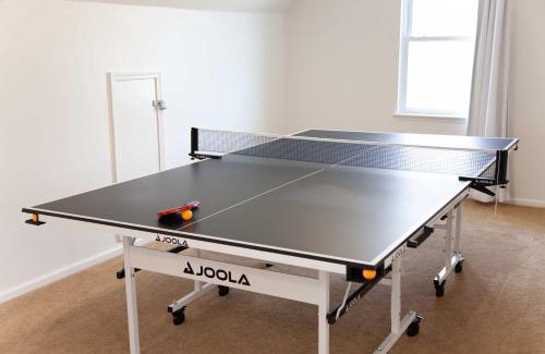 Western Gardens Casa | Heron Hideaway Game Room within walking distance to HWS & Seneca Lake