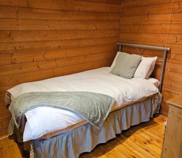 Exebridge Otro | Heron Lodge, Lakeside Lodges