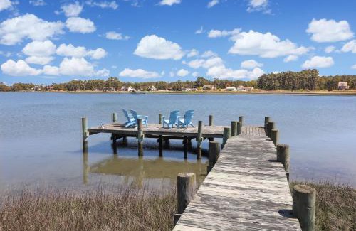 Deep Hole Casa | Heron's Cove on Salt Meadow - Pet friendly, waterfront home!