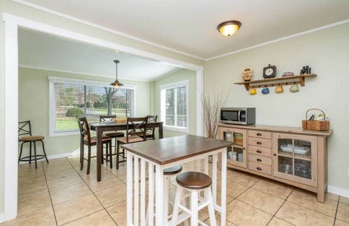Troutman Casa | Heron’s Landing – Fire-pit, kayaks, & paddle board