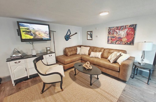 Hummelstown Casa | Hershey Music Box 2