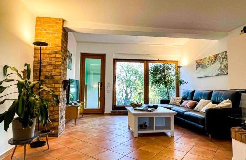 Roedermark Apartamento | Herzensort - Schönes Haus mit Terrasse und Gartenblick