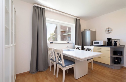 Lemkenhafen Apartamento | Herzlich Willkommen in der Ferienwohnung Kiter