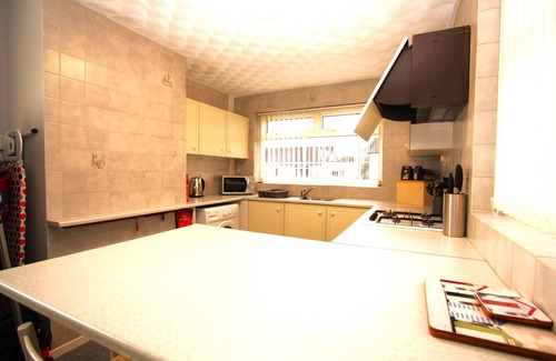 Moelfre Casa | Heulwen - sleeps 7 - Moelfre - Anglesey