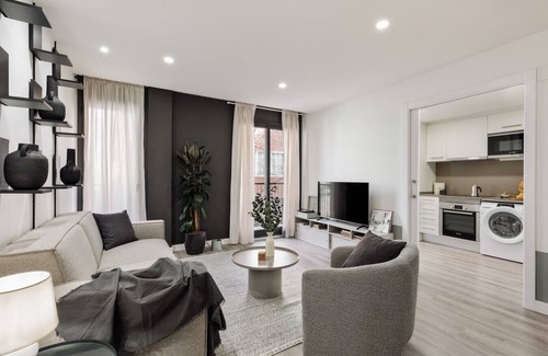 Les Corts Apartamento | Heures - 2 bedroom, office and pool in Les Corts