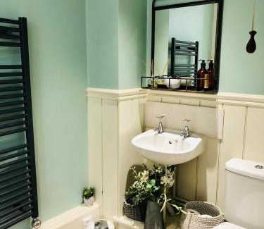 Royston Casa | Heydon Guest Suite