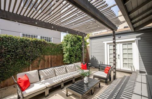 Alamitos Beach Casa | HGTV Featured Modern Craftsman Mins2Beach GameRm