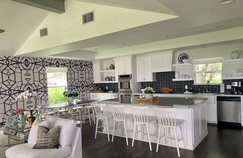 Cedar Creek Reservoir Casa | HGTV House on Open Water