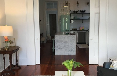 Bywater Casa | Belleza en AGUA HGTV como se ve en New Orleans Reno - Impresionante espaciosa de 1 dormitorio