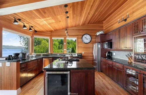 Adelma Beach Casa | HGTVs "Beach Hunters" | The Bultman