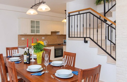 Loviste Casa | HH Lovište Three Bedroom Holiday Home,Pool&SeaView