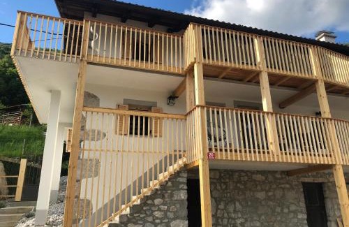 Kobarid Apartamento | Hiša Pri Koritu - Apartma Matajur