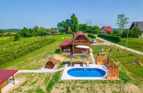 Karlovac Casa | Hižica Bubika