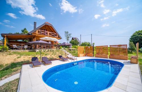 Karlovac Casa | Hižica Bubika