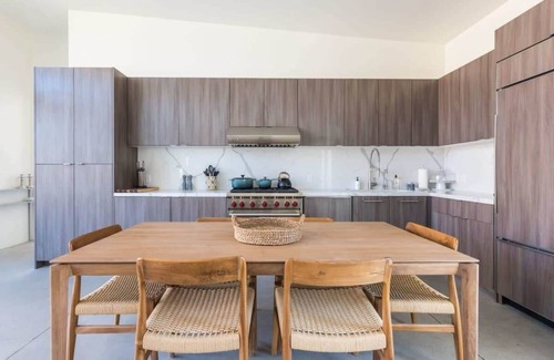 Pioneertown Casa | Hi-Desert Fade By Homestead Modern - Design Retreat w/ Hot Tub, Cowboy Pool + Vi
