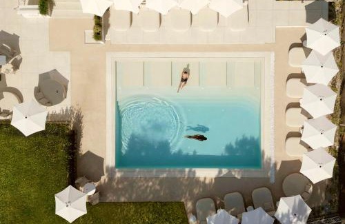 Colombare Hotel | Hi Hotels Sirmione - Heated Lakeview Pool