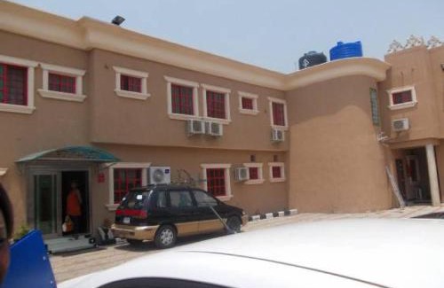 Oshodi-Isolo Cabina | Hi Point Hotel and Suites - Deluxe